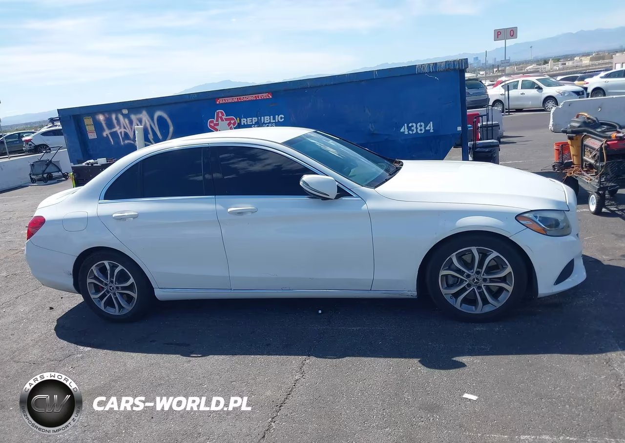 2017 Mercedes-Benz C 300 VIN:55SWF4JB6HU211019 - 13