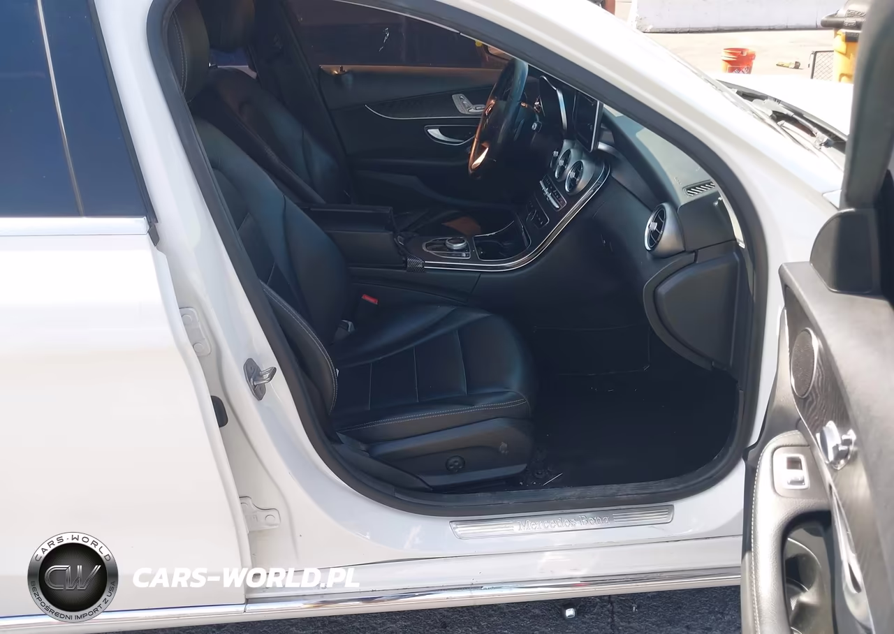 2017 Mercedes-Benz C 300 VIN:55SWF4JB6HU211019 - 5