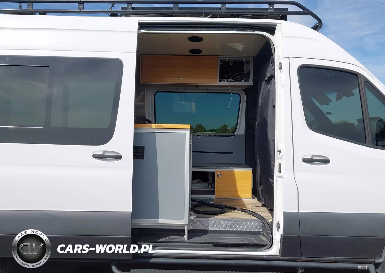 2019 Mercedes-Benz Sprinter 2500 High Roof V6 VIN:WD4FF1CD5KP187118 - 8