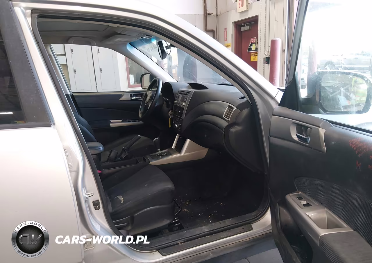 2010 Subaru Forester 2.5X Premium VIN:JF2SH6CC8AH786192 - 5