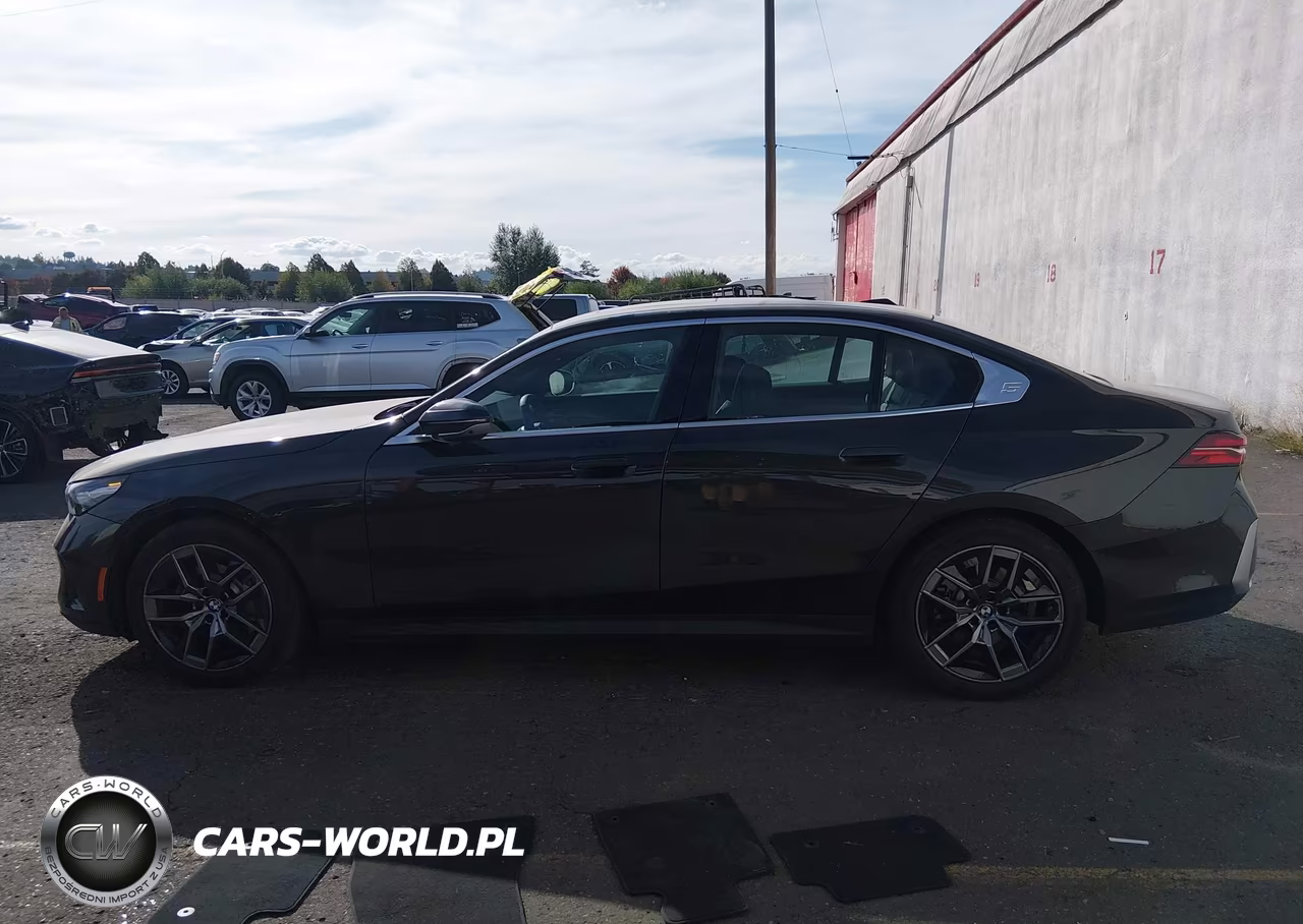 2027 BMW 530I VIN:WBA53FJ03VCY36807 - 14