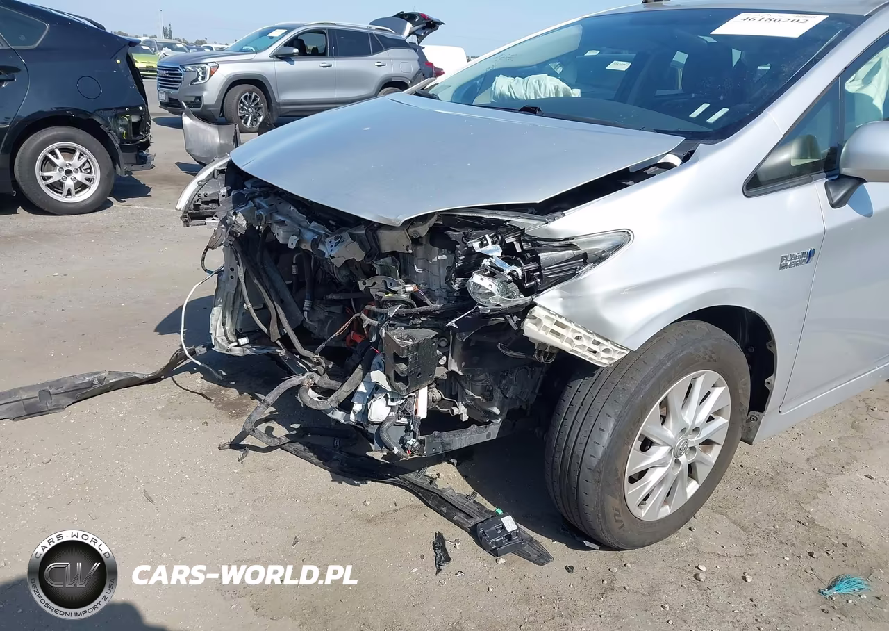 2015 Toyota Prius Plug-In VIN:JTDKN3DP4F3068439 - 6