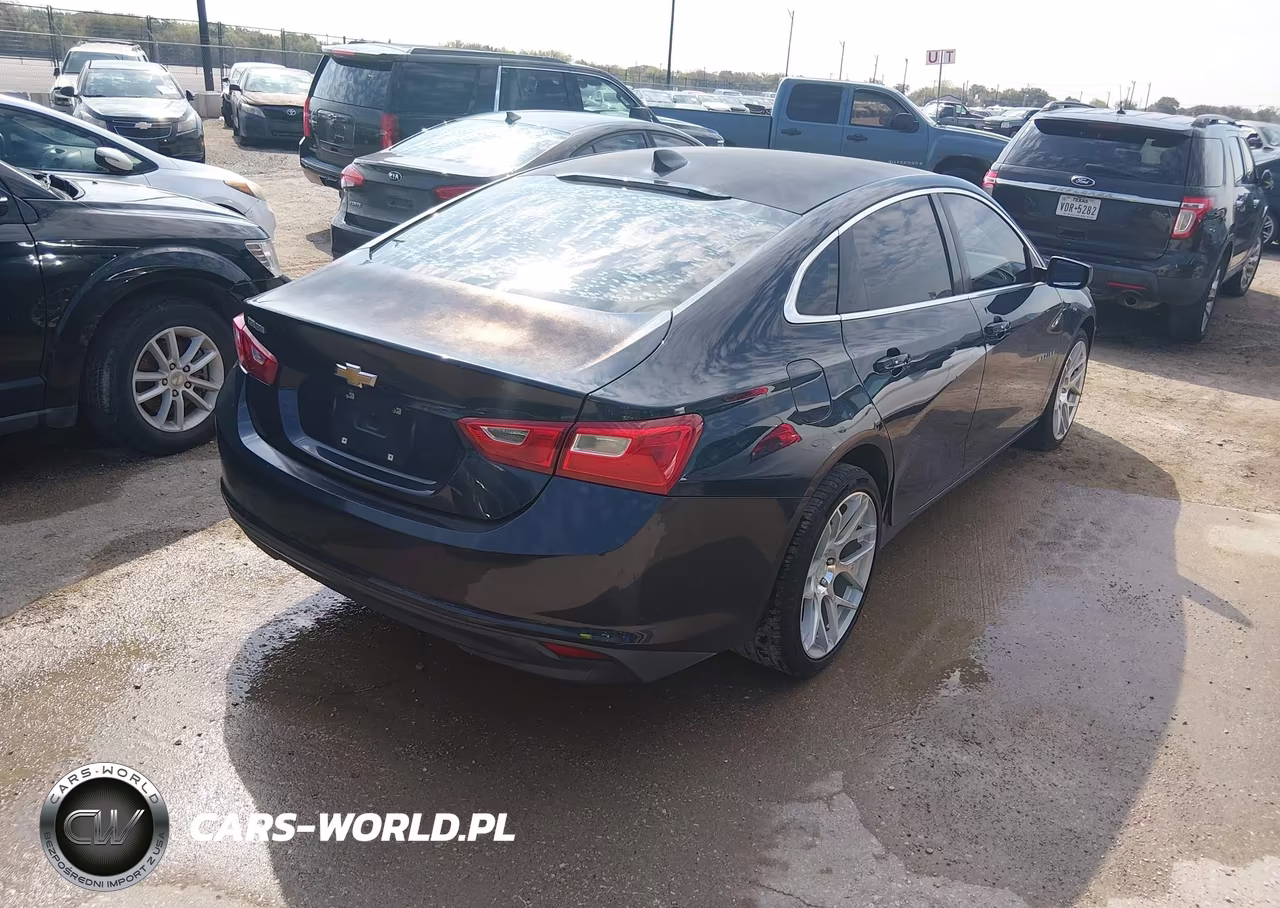 2017 Chevrolet Malibu Ls VIN:1G1ZB5ST2HF116923 - 4