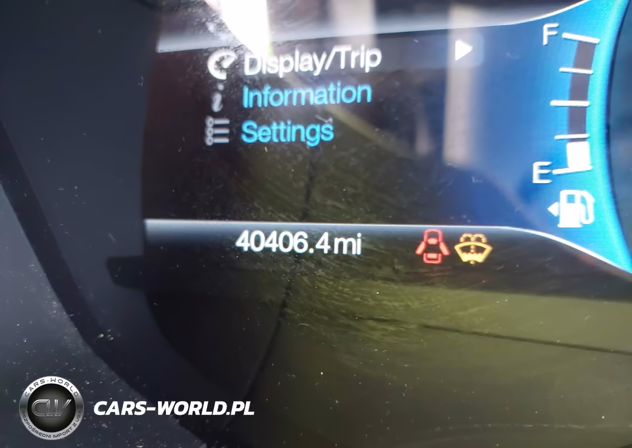 2018 Ford Fusion Hybrid S VIN:3FA6P0UUXJR254650 - 17