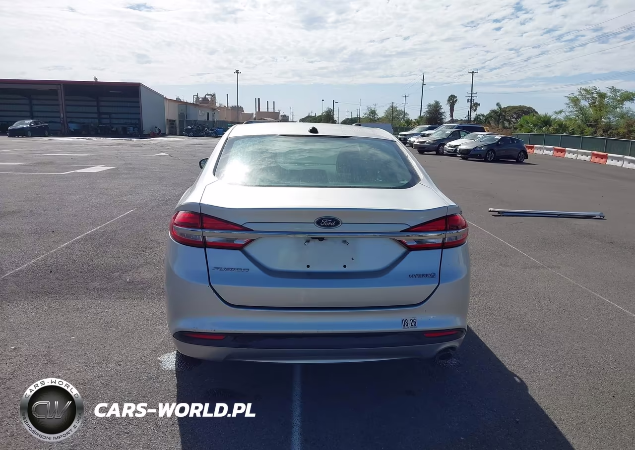 2018 Ford Fusion Hybrid S VIN:3FA6P0UUXJR254650 - 18