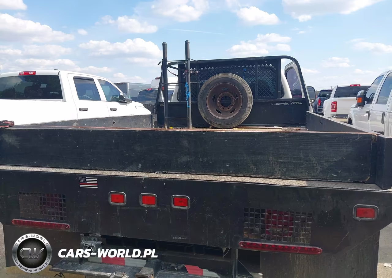 2006 Ford F-550 Chassis Xl-Xlt VIN:1FDAF56P96ED88728 - 16