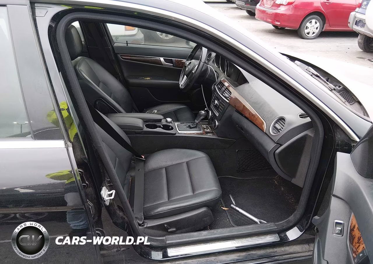 2014 Mercedes-Benz C 250 Sport VIN:WDDGF4HB2EA959496 - 5