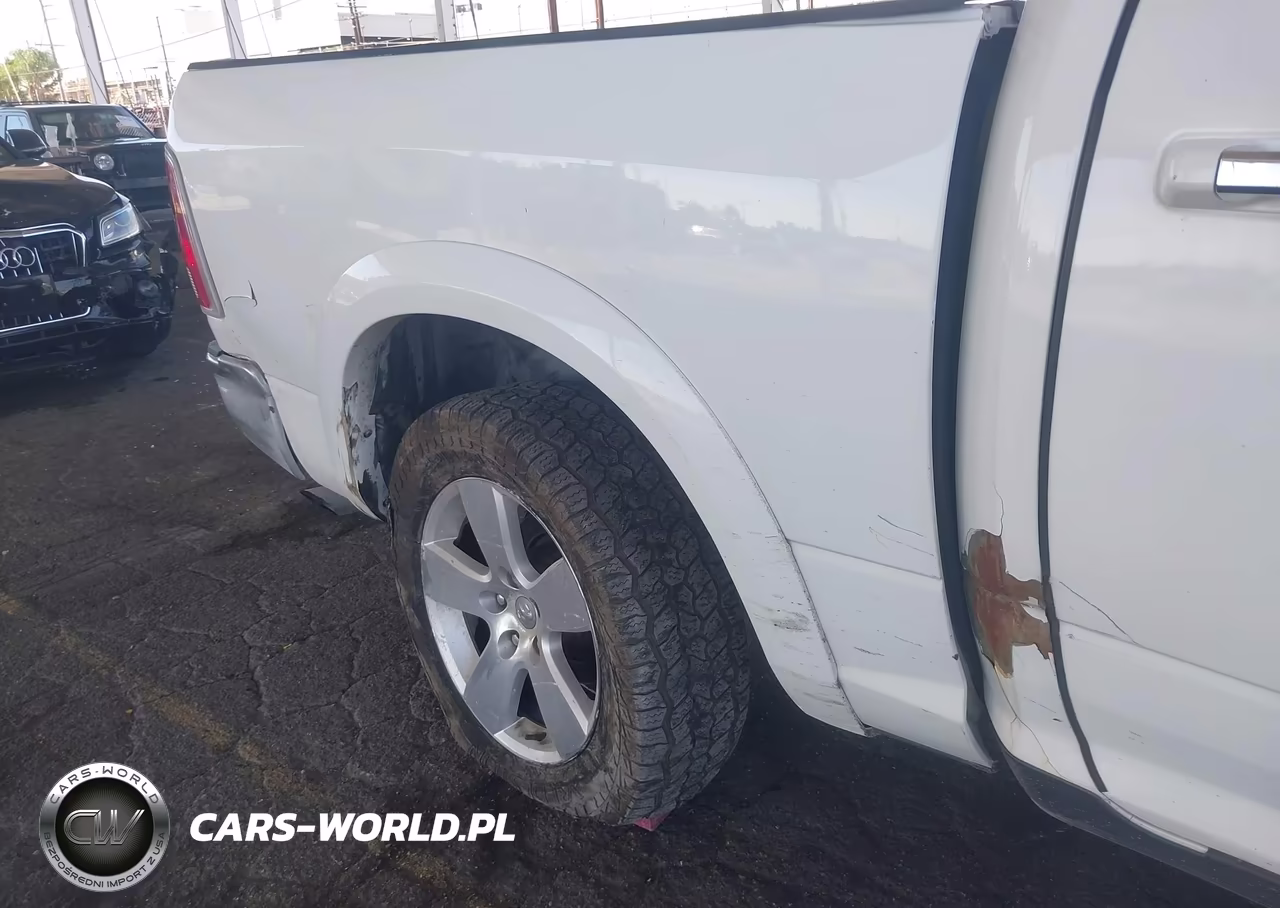 2014 Ram 1500 Laramie VIN:1C6RR7NG3ES337776 - 6
