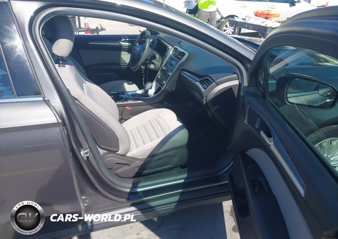 2016 Ford Fusion Hybrid S VIN:3FA6P0UU5GR234637 - 5