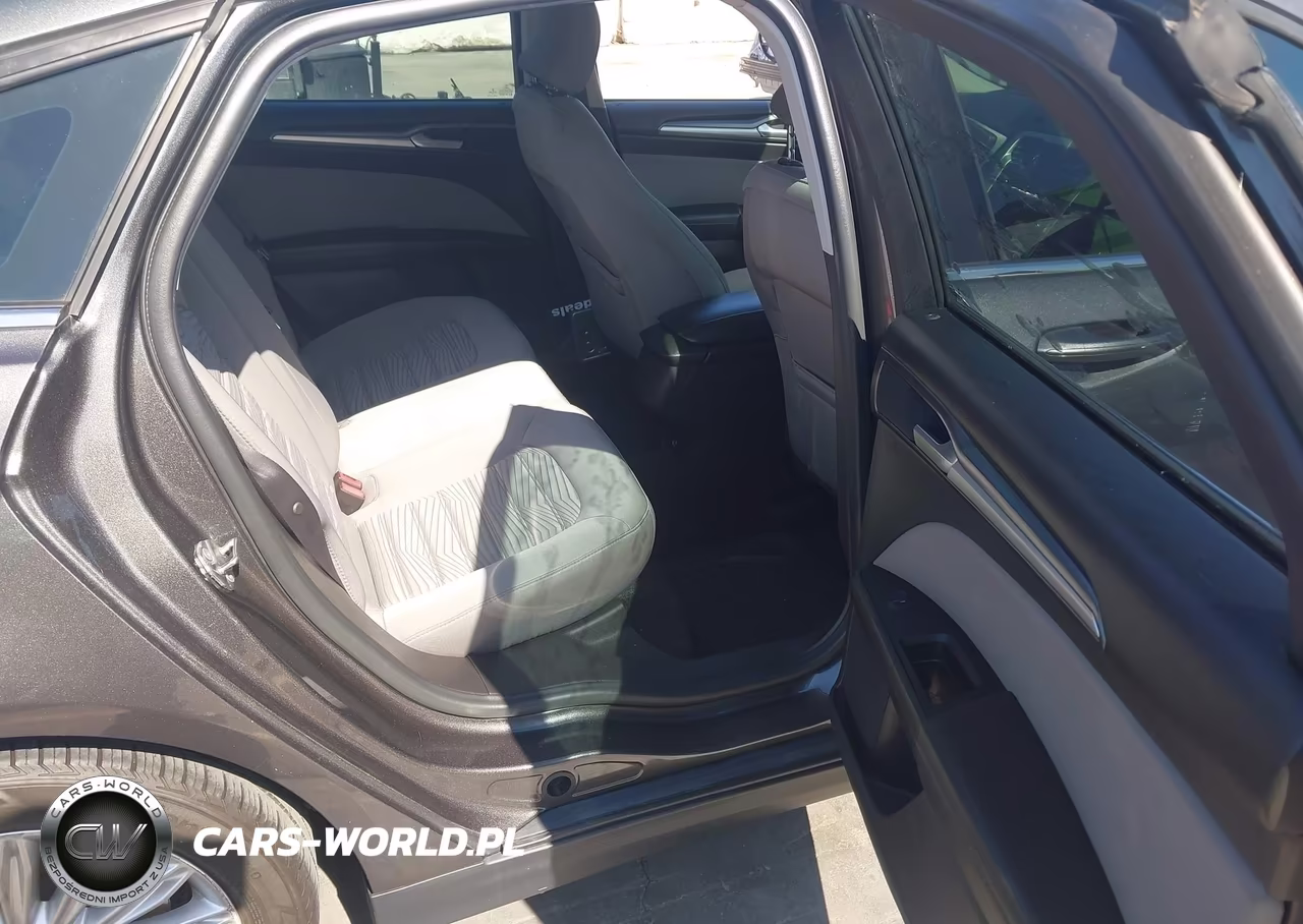 2016 Ford Fusion Hybrid S VIN:3FA6P0UU5GR234637 - 8