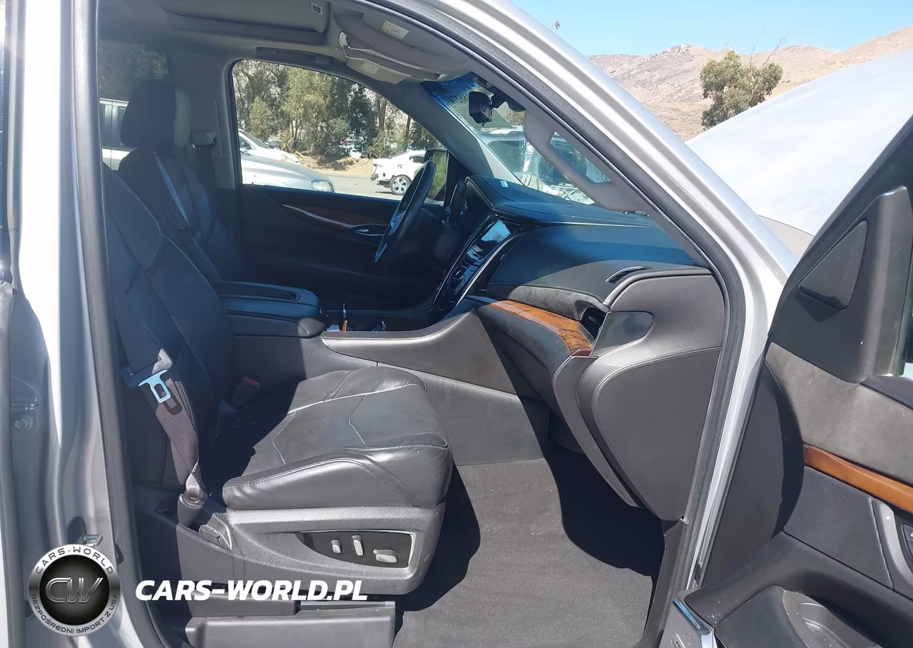 2017 Cadillac Escalade Esv Luxury VIN:1GYS4HKJ4HR234290 - 5