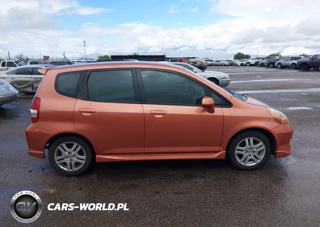 2007 Honda Fit Sport VIN:JHMGD37607S040316 - 13