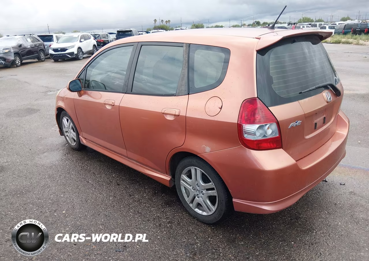 2007 Honda Fit Sport VIN:JHMGD37607S040316 - 3