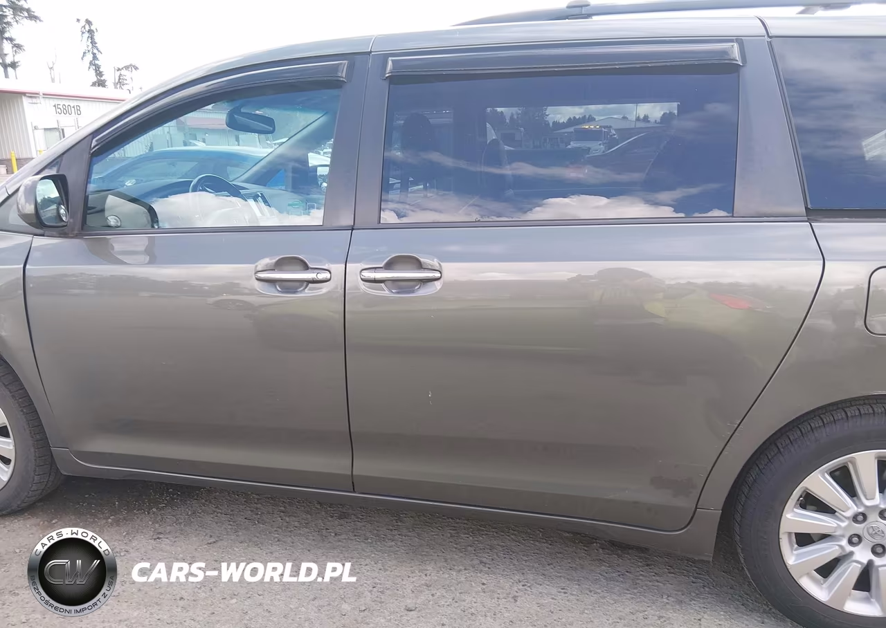 2011 Toyota Sienna Limited V6 VIN:5TDYK3DC6BS053465 - 14