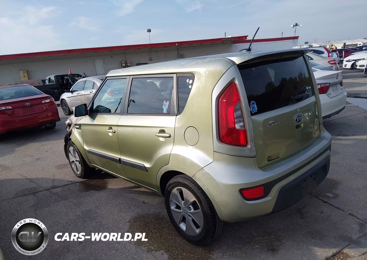 2013 Kia Soul VIN:KNDJT2A5XD7545945 - 3