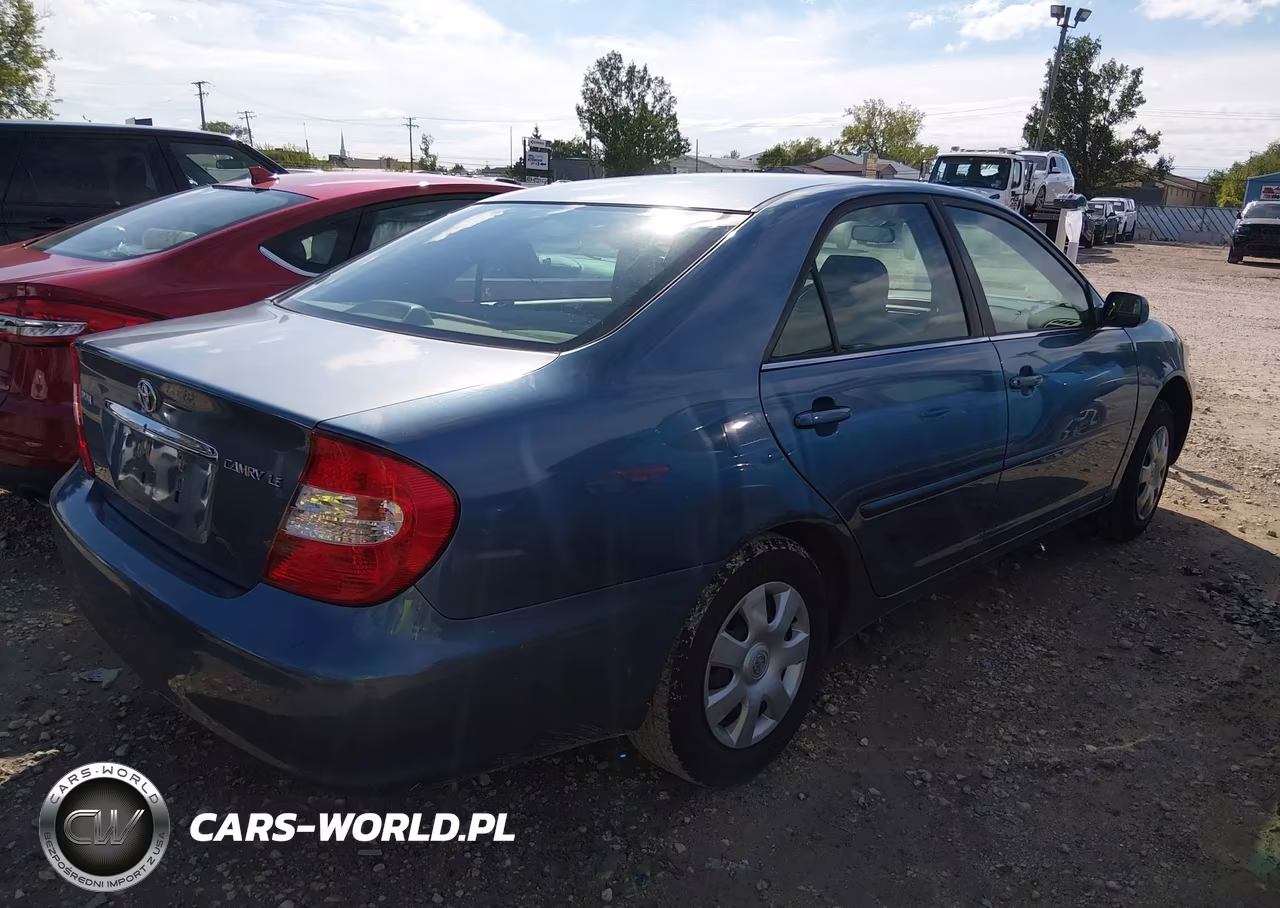 2002 Toyota Camry Le VIN:4T1BE32K72U618885 - 4