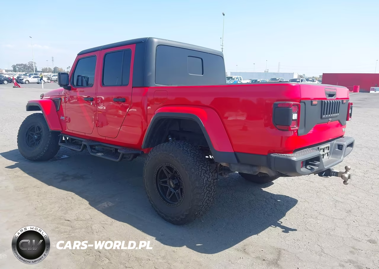 2020 Jeep Gladiator Overland 4X4 VIN:1C6HJTFG2LL103436 - 3