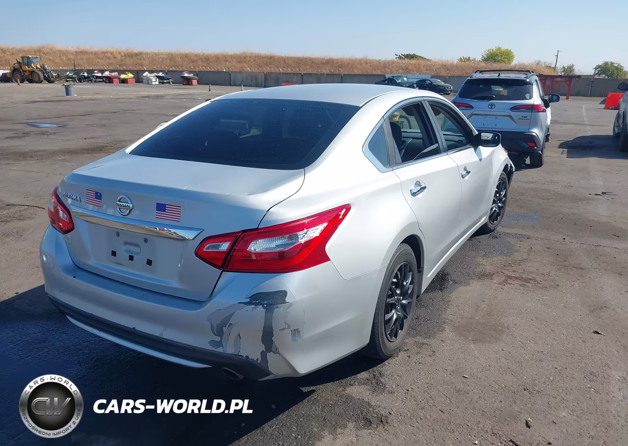 2016 Nissan Altima 2.5 S VIN:1N4AL3AP9GN376790 - 4
