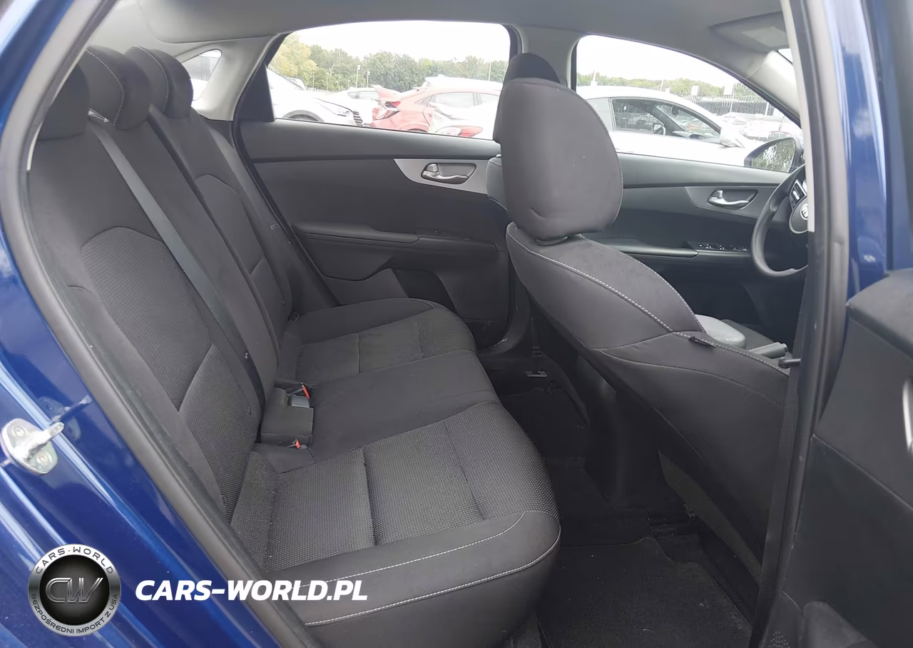 2019 Kia Forte Lxs VIN:3KPF24AD3KE018905 - 8
