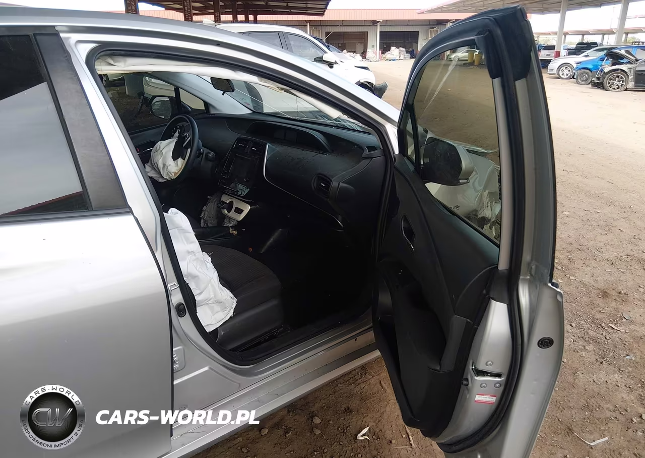 2018 Toyota Prius Two VIN:JTDKBRFU9J3068508 - 5