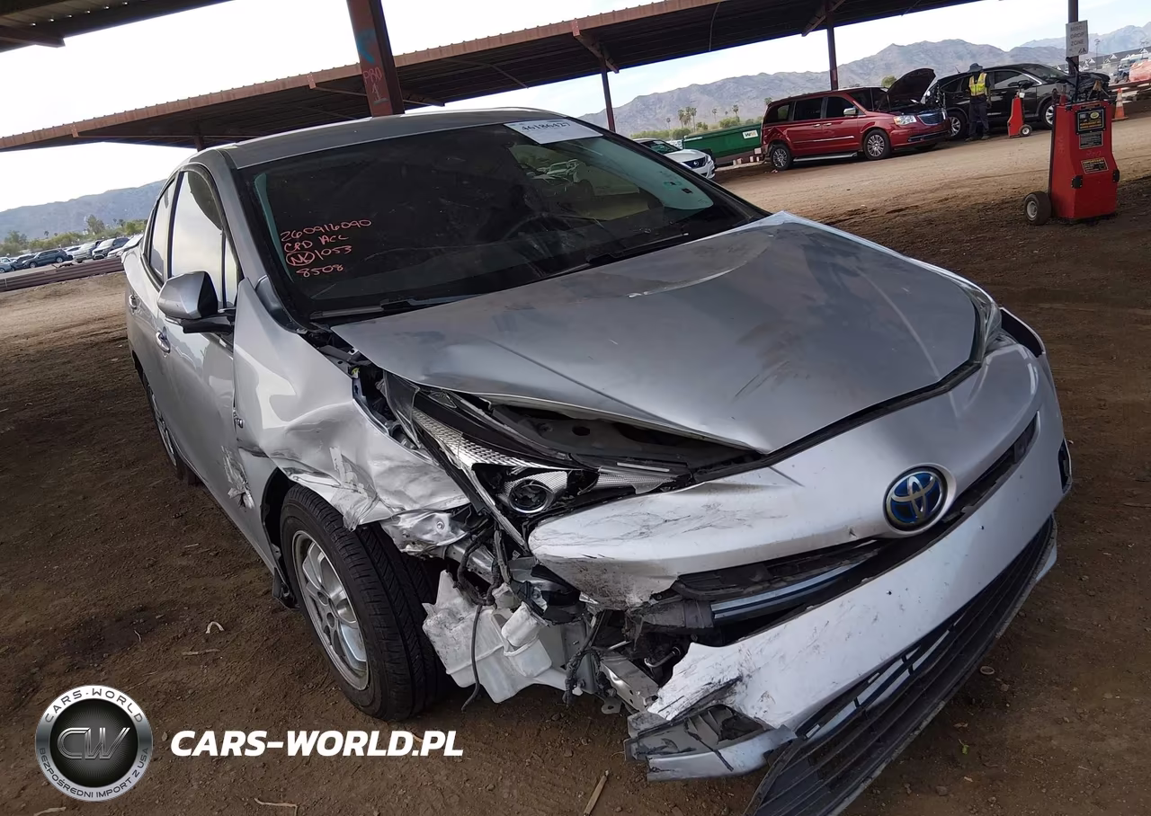 2018 Toyota Prius Two VIN:JTDKBRFU9J3068508 - 6