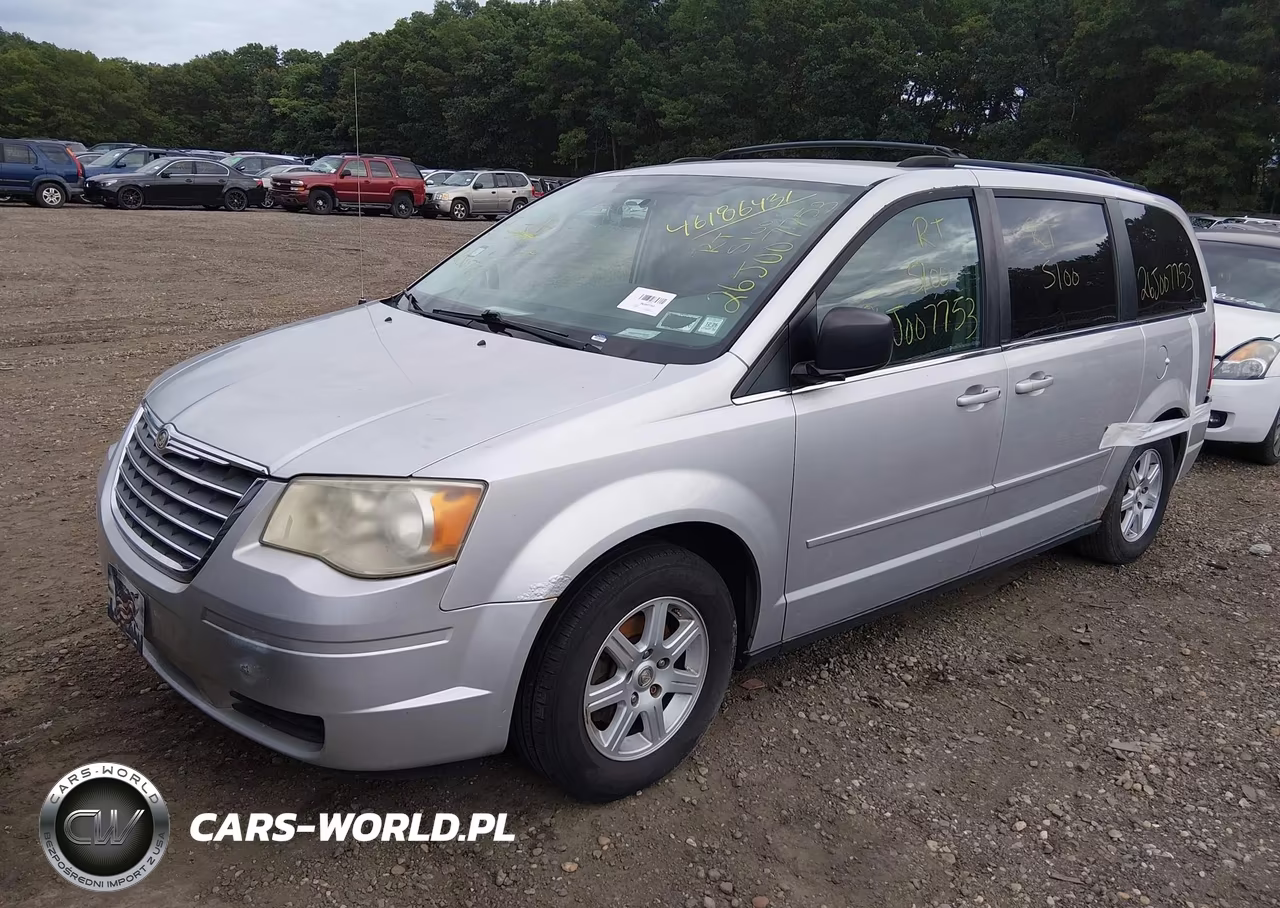 2010 Chrysler Town & Country New Lx VIN:2A4RR2D19AR456415 - 2