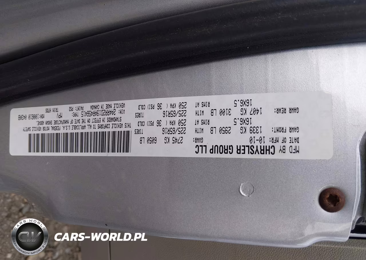 2010 Chrysler Town & Country New Lx VIN:2A4RR2D19AR456415 - 9