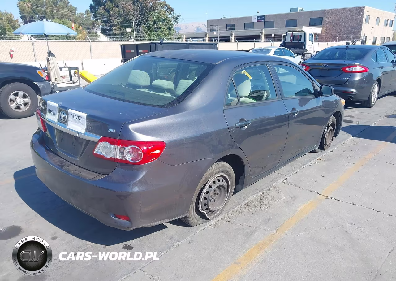 2011 Toyota Corolla Le VIN:JTDBU4EE1B9157012 - 12