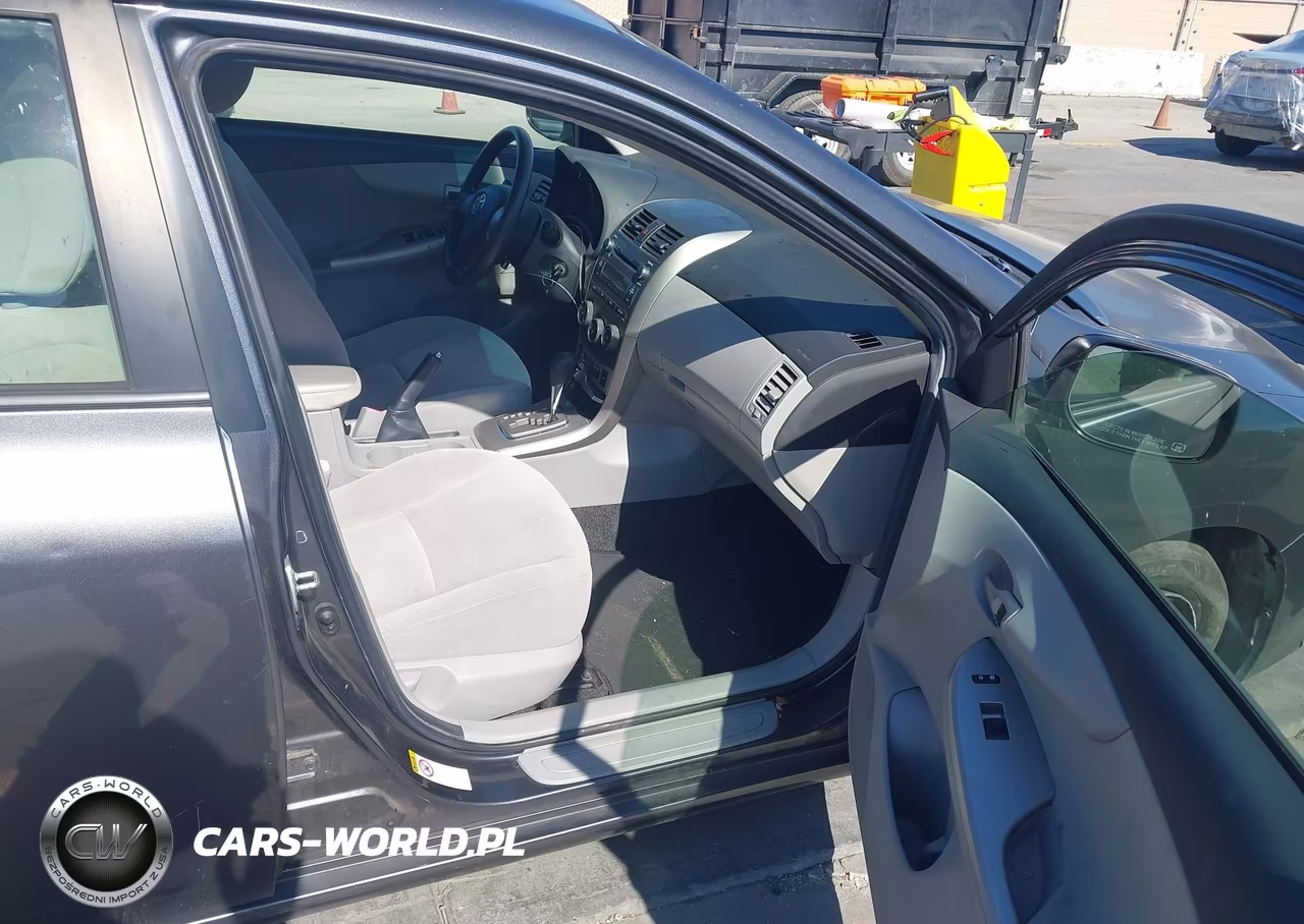 2011 Toyota Corolla Le VIN:JTDBU4EE1B9157012 - 5