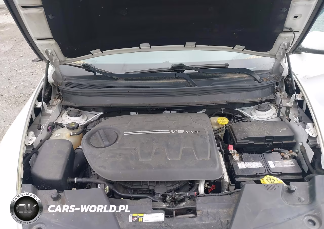 2015 Jeep Cherokee Limited VIN:1C4PJMDS2FW576418 - 10