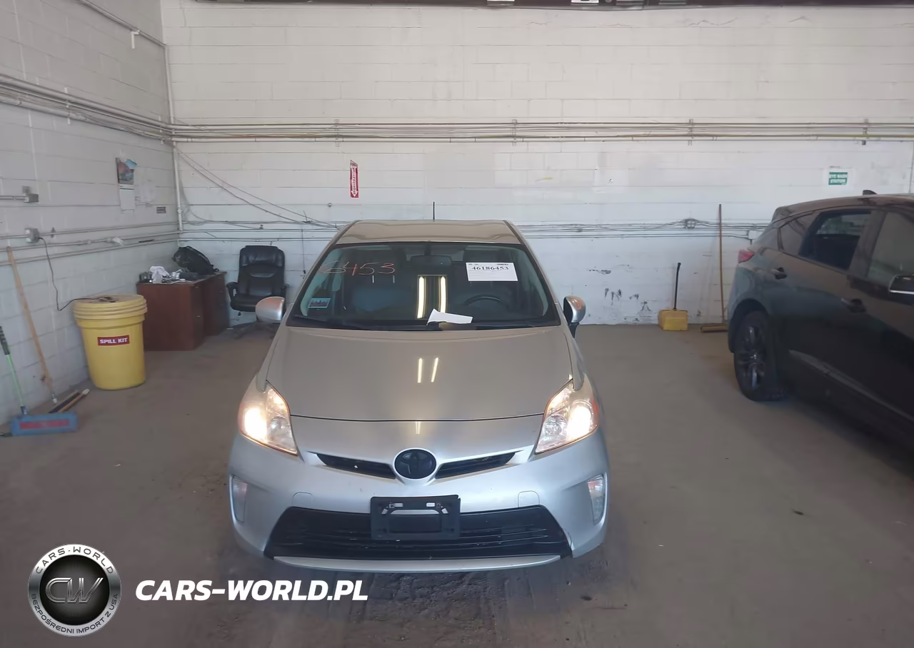 2014 Toyota Prius Four VIN:JTDKN3DUXE1755084 - 12