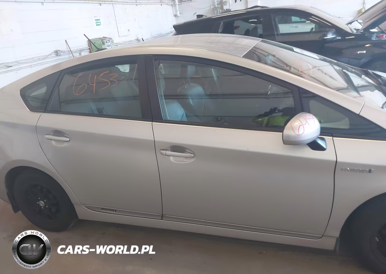 2014 Toyota Prius Four VIN:JTDKN3DUXE1755084 - 13