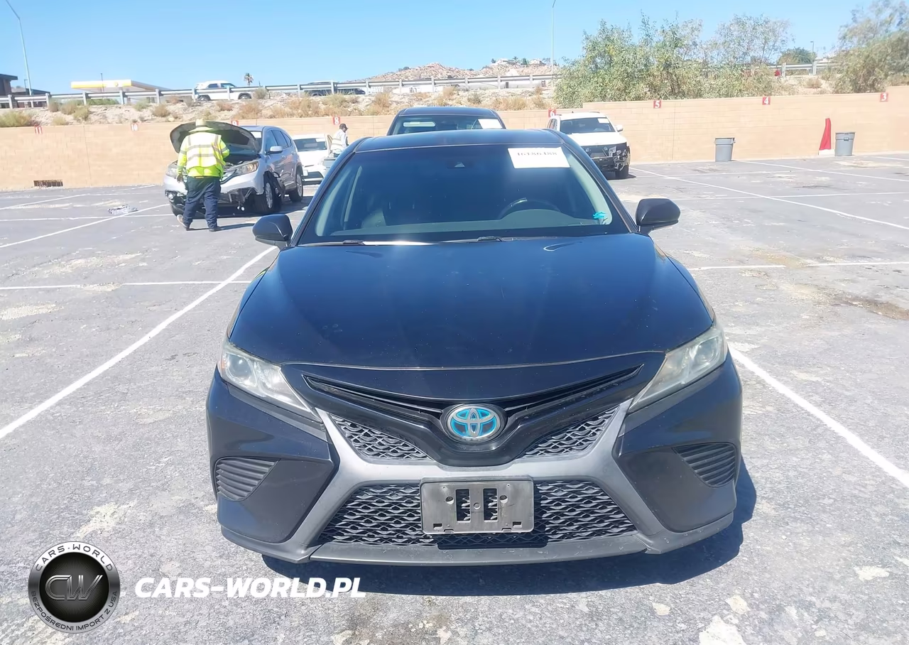2018 Toyota Camry Hybrid Se VIN:4T1B21HK7JU004180 - 12
