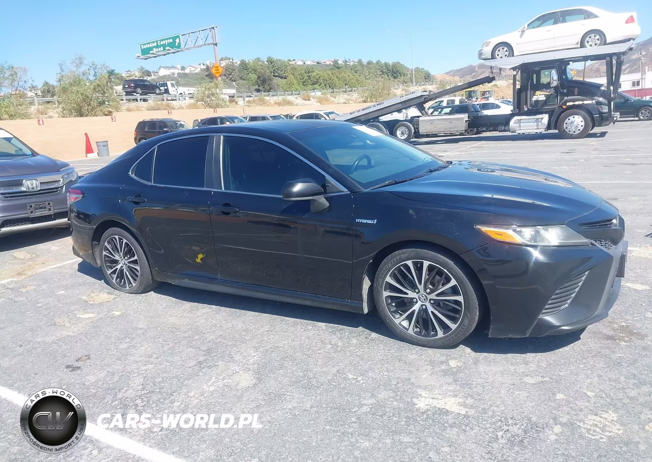 2018 Toyota Camry Hybrid Se VIN:4T1B21HK7JU004180 - 13