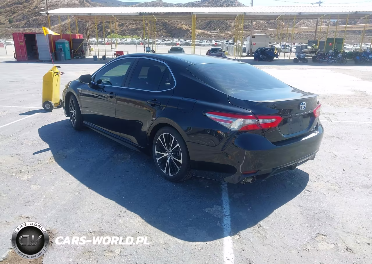2018 Toyota Camry Hybrid Se VIN:4T1B21HK7JU004180 - 3