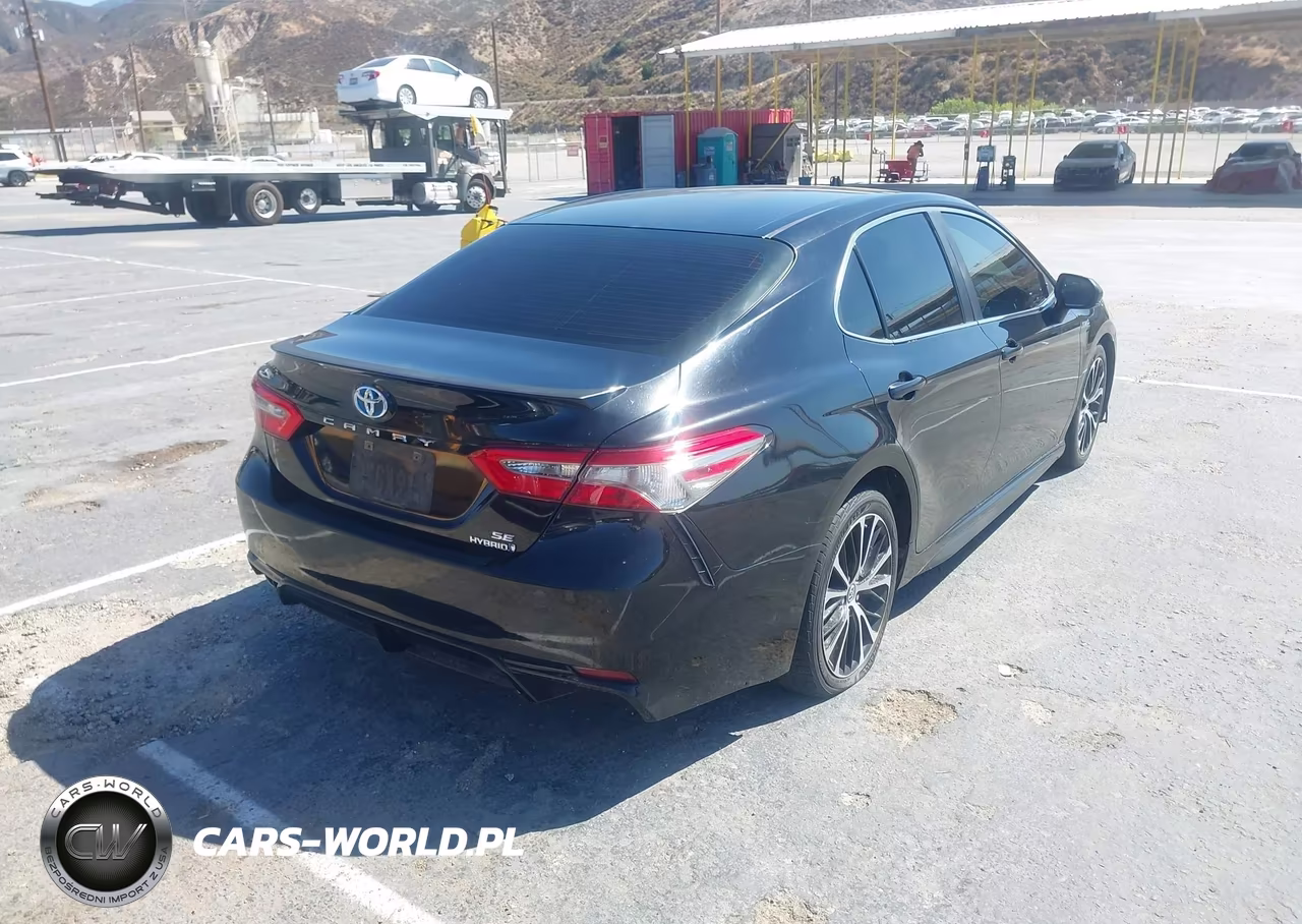 2018 Toyota Camry Hybrid Se VIN:4T1B21HK7JU004180 - 4