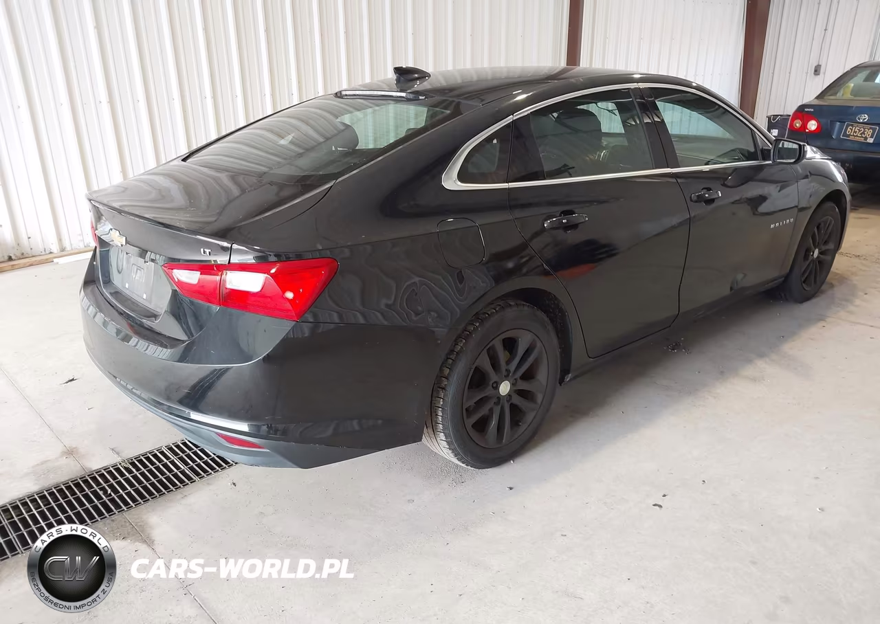 2018 Chevrolet Malibu Lt VIN:1G1ZD5ST3JF176810 - 4