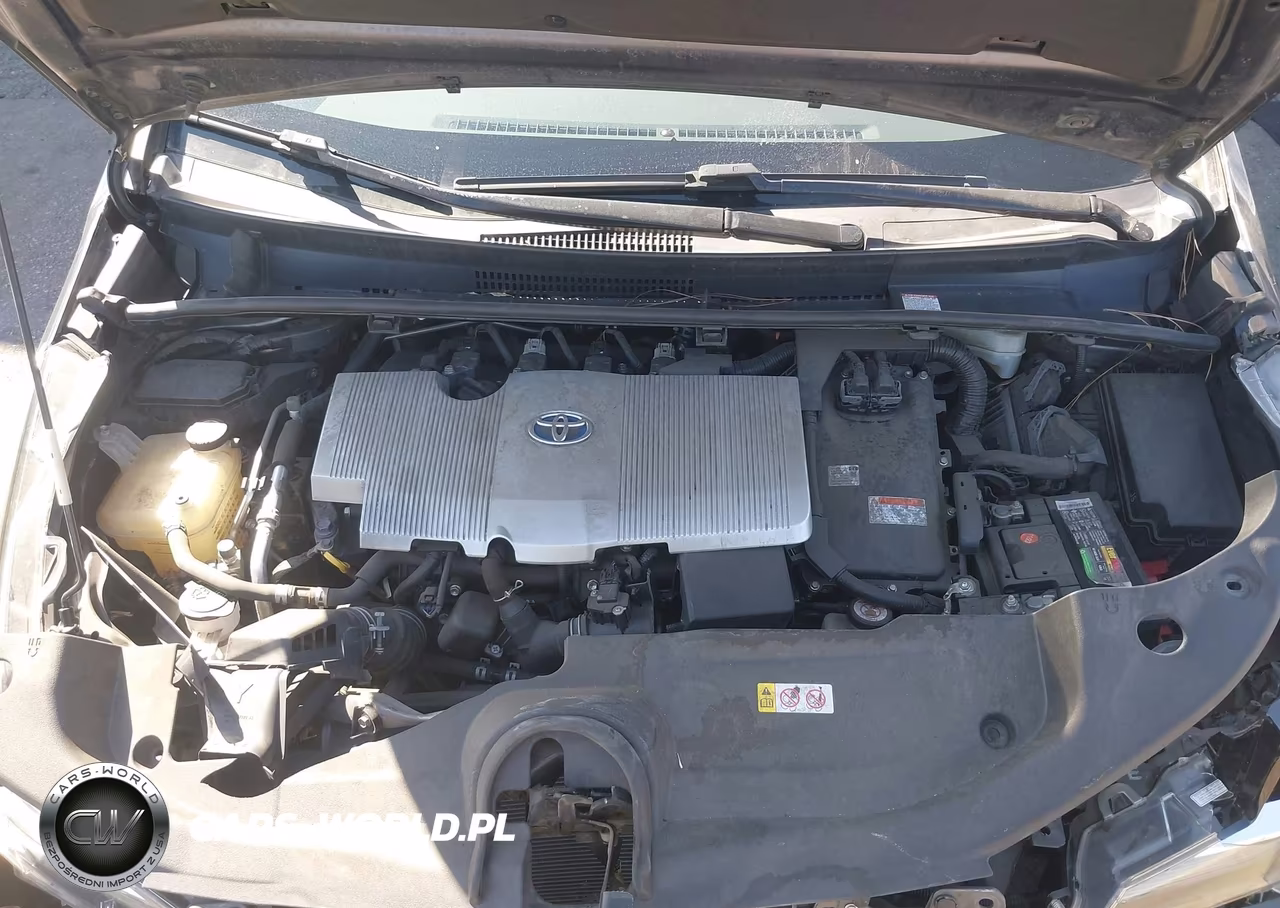 2019 Toyota Prius Le VIN:JTDKARFUXK3096015 - 10