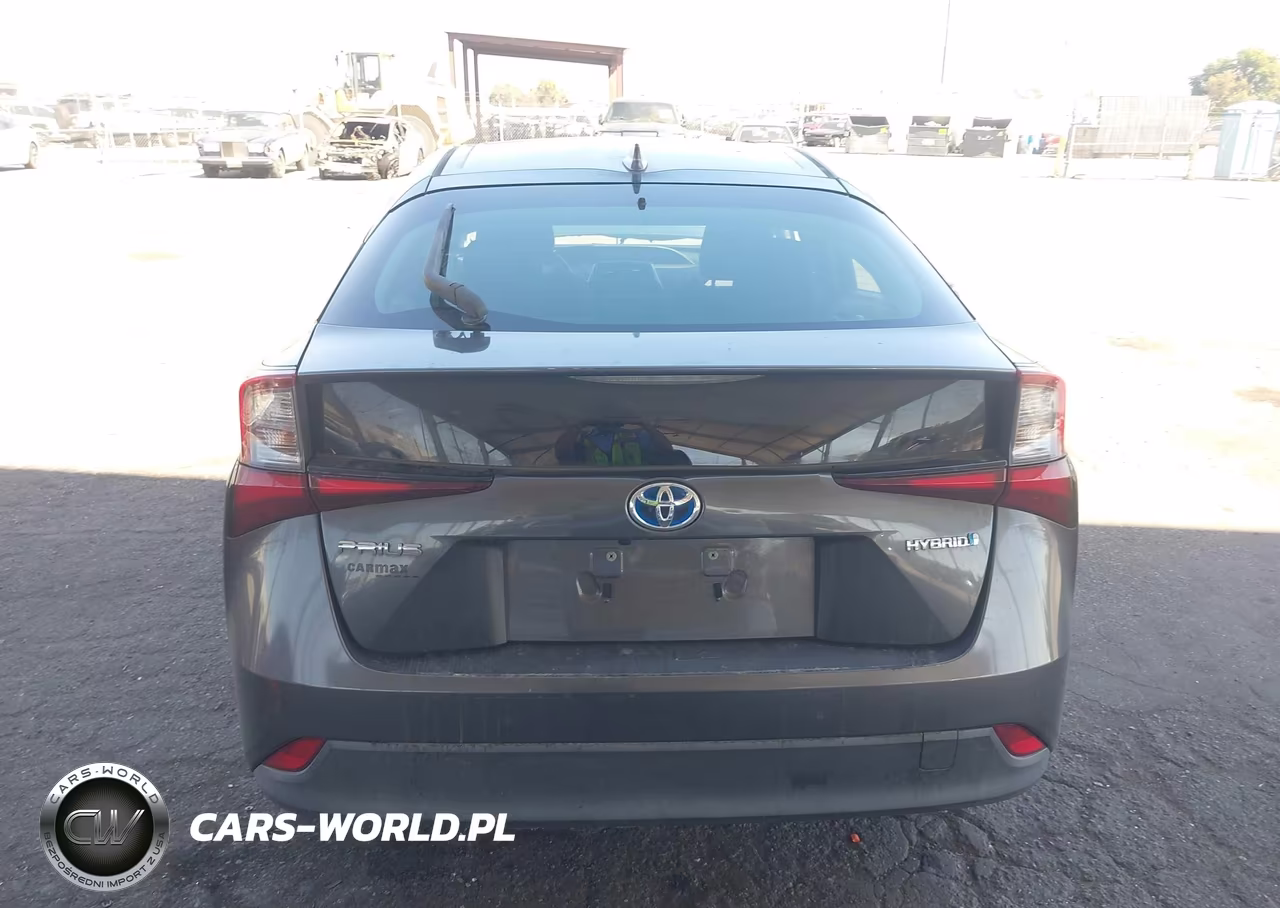 2019 Toyota Prius Le VIN:JTDKARFUXK3096015 - 16