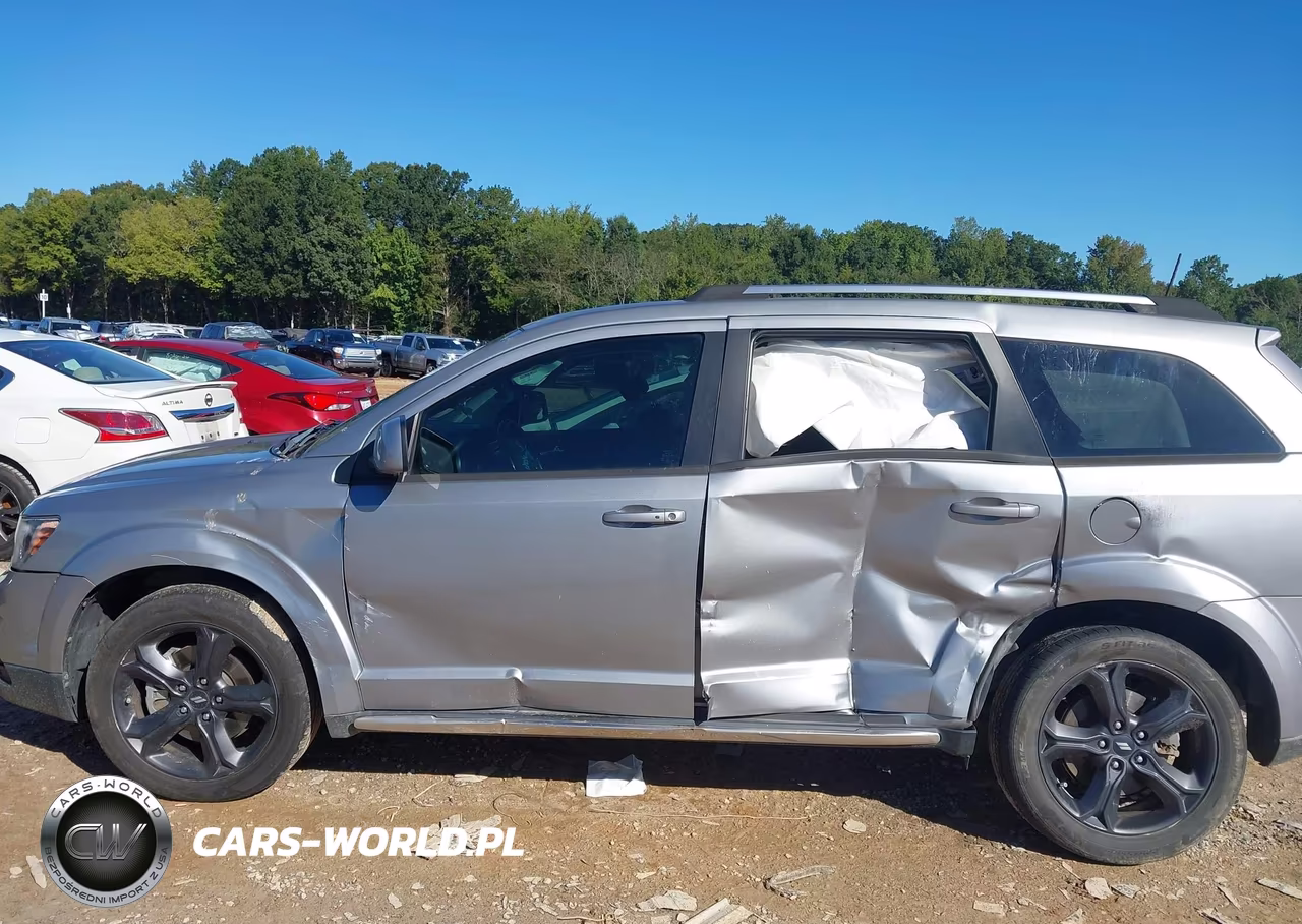 2020 Dodge Journey Crossroad VIN:3C4PDCGB6LT248417 - 6