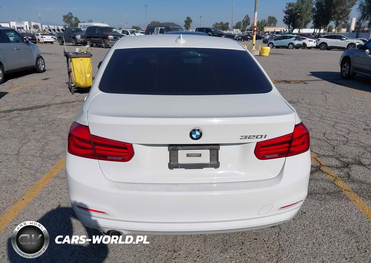 2017 BMW 320I VIN:WBA8A9C53HK619894 - 18