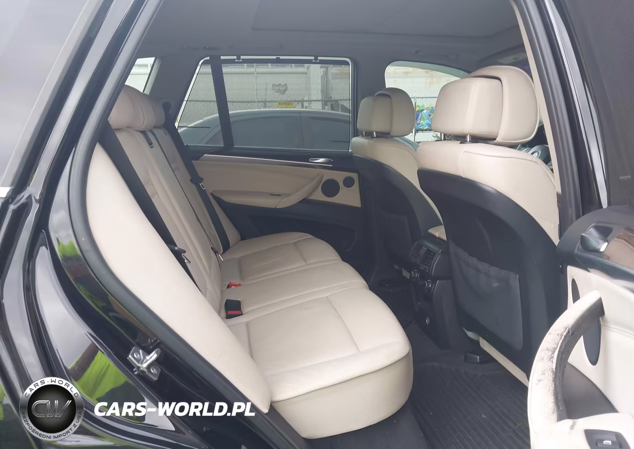 2011 BMW X5 xDrive50I VIN:5UXZV8C54BLL67885 - 8