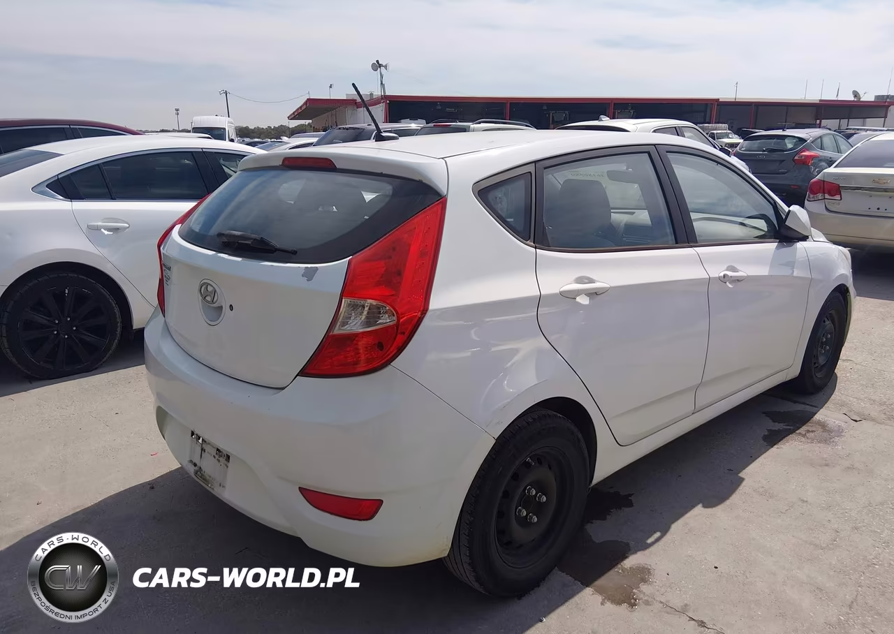 2015 Hyundai Accent Gs VIN:KMHCT5AE7FU213309 - 4