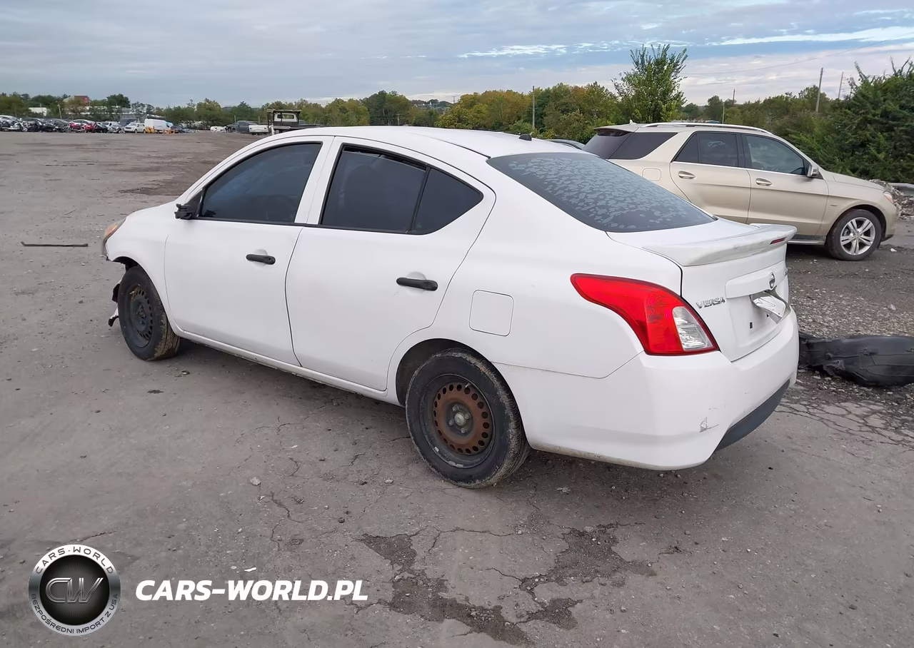 2016 Nissan Versa S Plus VIN:3N1CN7AP4GL818091 - 3