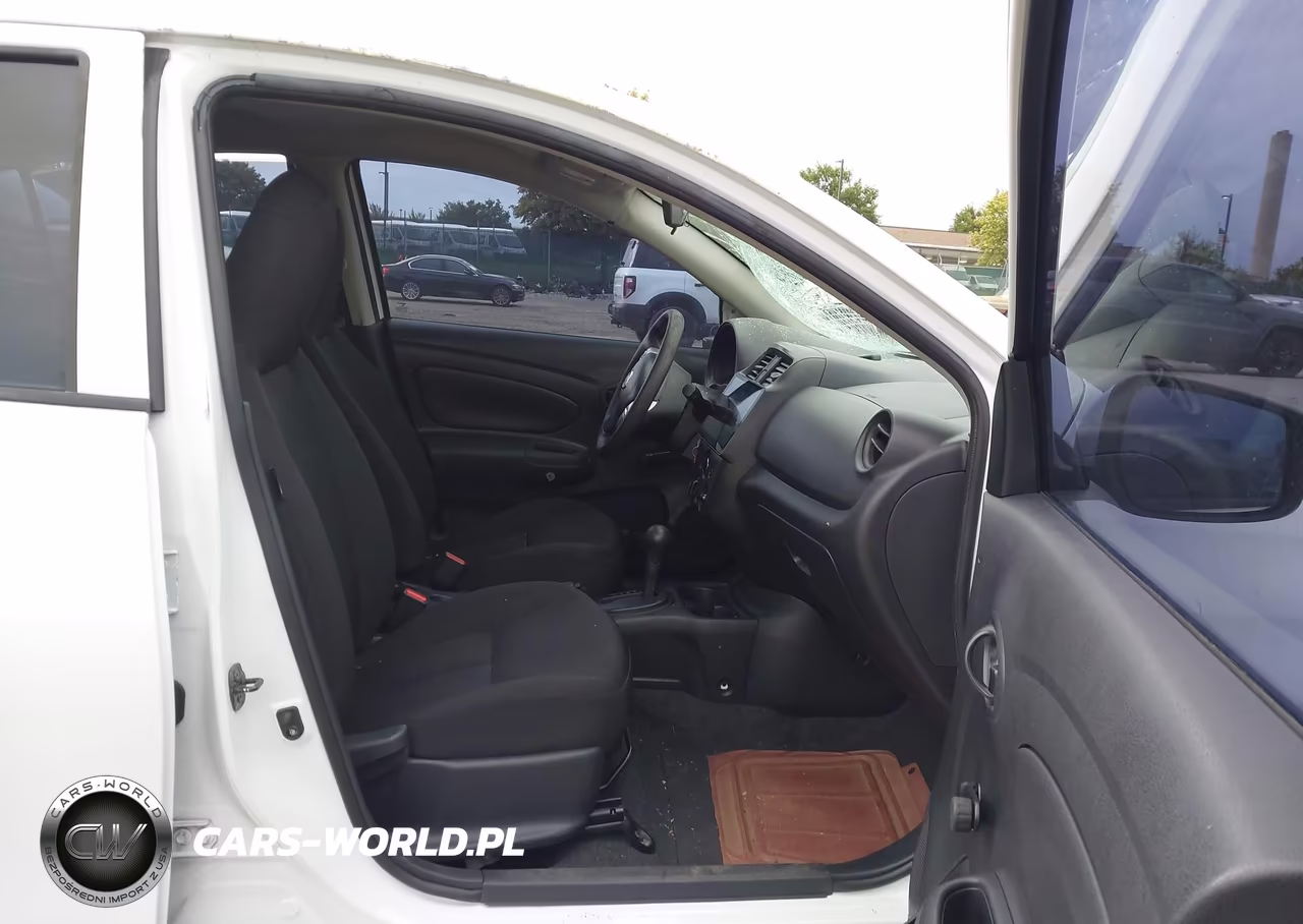 2016 Nissan Versa S Plus VIN:3N1CN7AP4GL818091 - 5