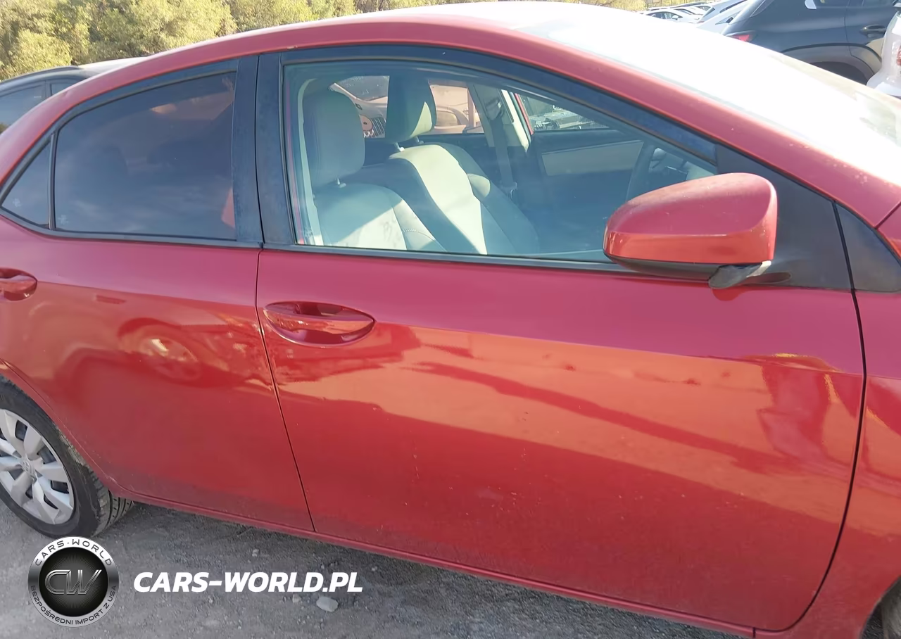 2016 Toyota Corolla Le VIN:5YFBURHE1GP421694 - 13