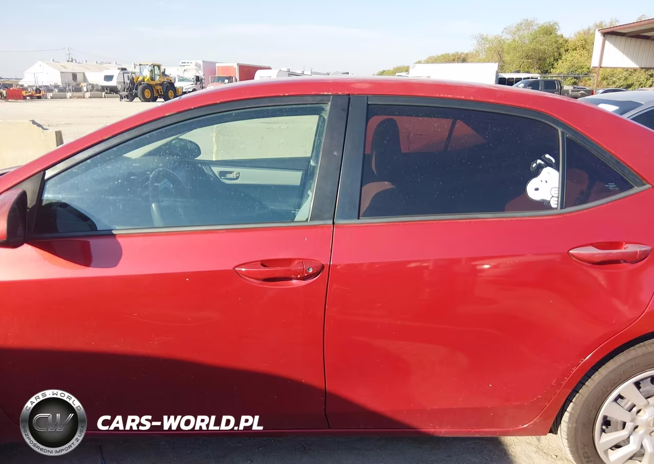 2016 Toyota Corolla Le VIN:5YFBURHE1GP421694 - 14