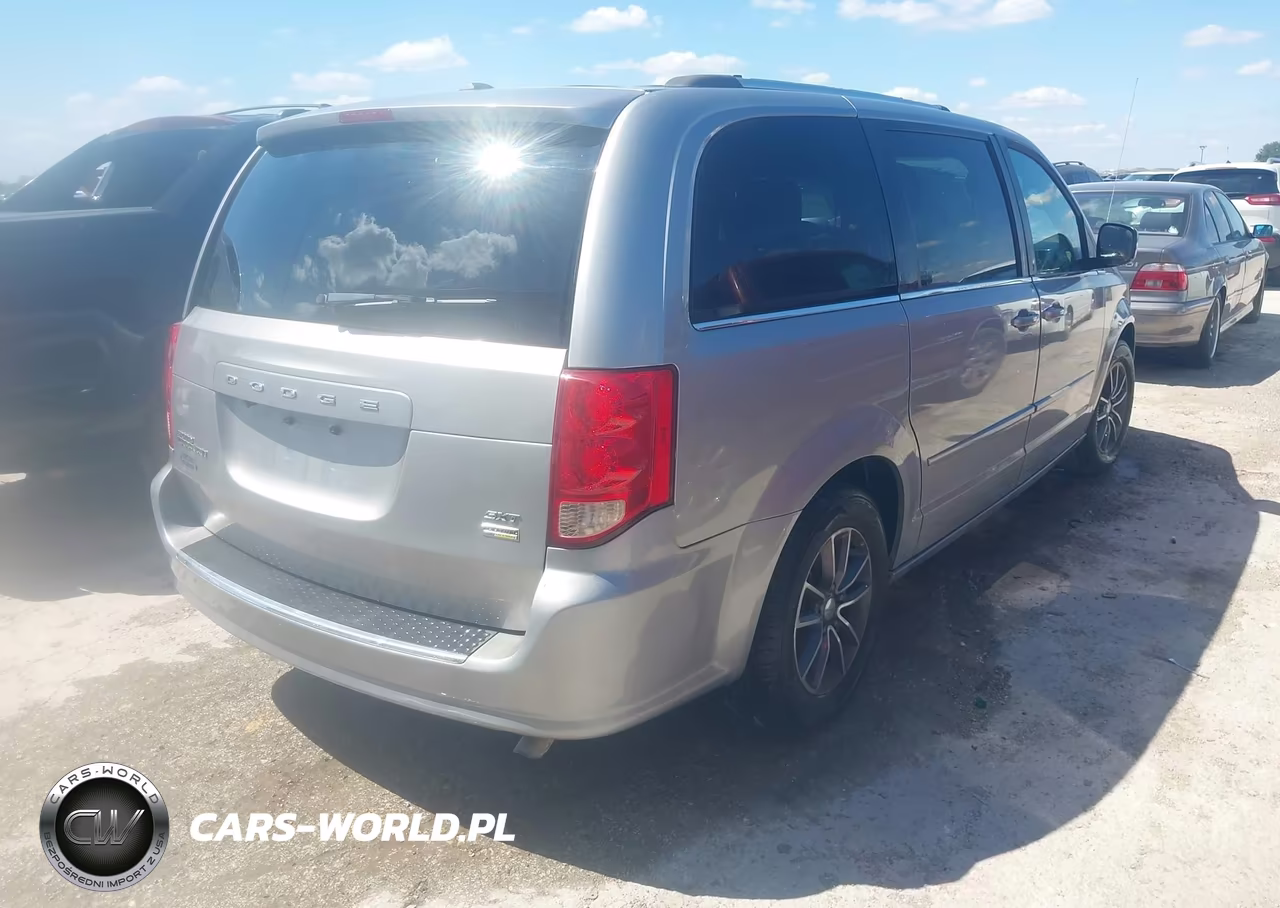 2017 Dodge Grand Caravan Sxt VIN:2C4RDGCG4HR735966 - 4