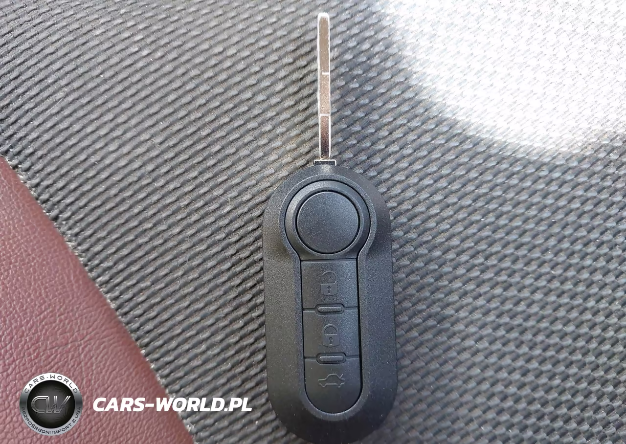 2014 Fiat 500L Trekking VIN:ZFBCFADH8EZ021671 - 11