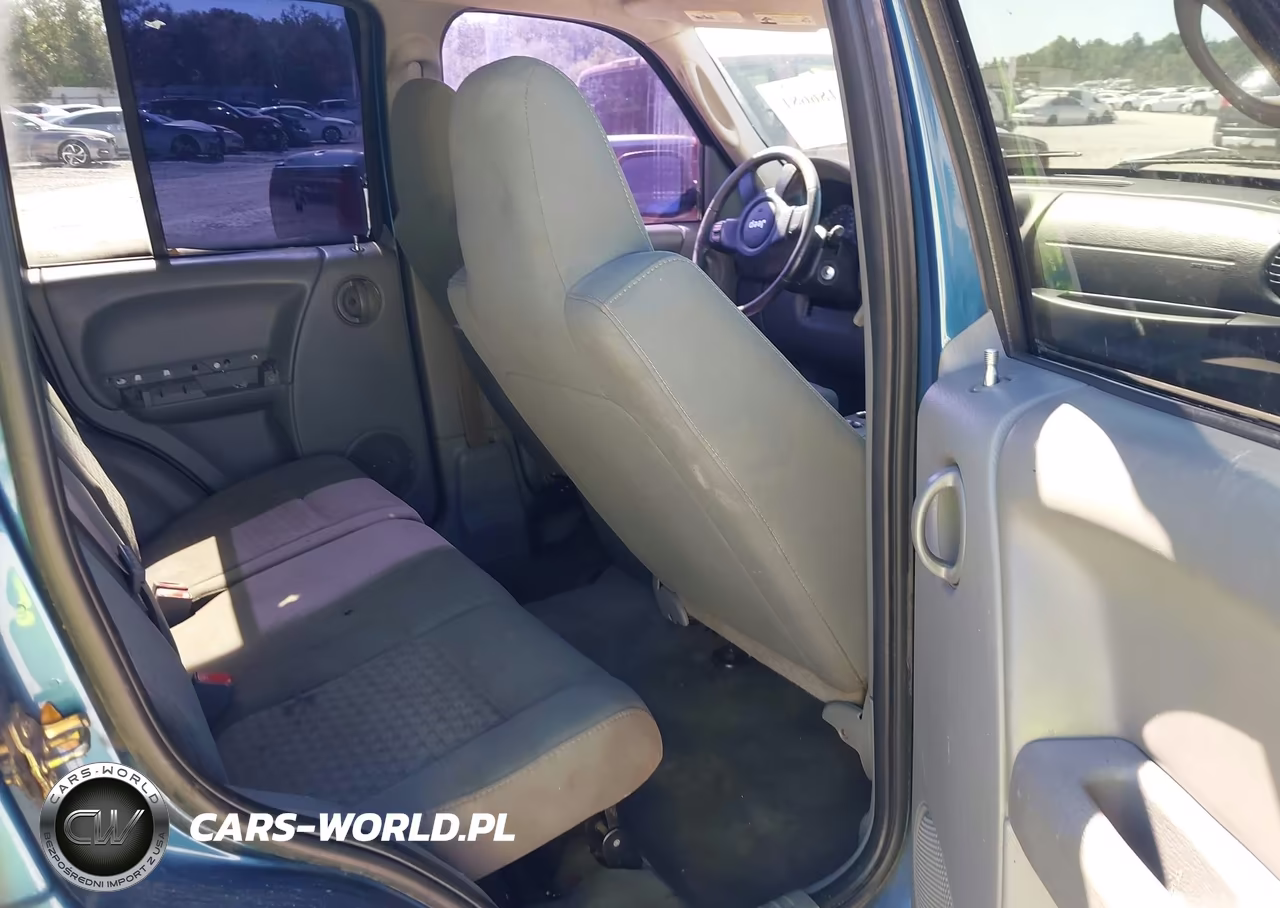 2005 Jeep Liberty Sport VIN:1J4GK48K25W694520 - 8